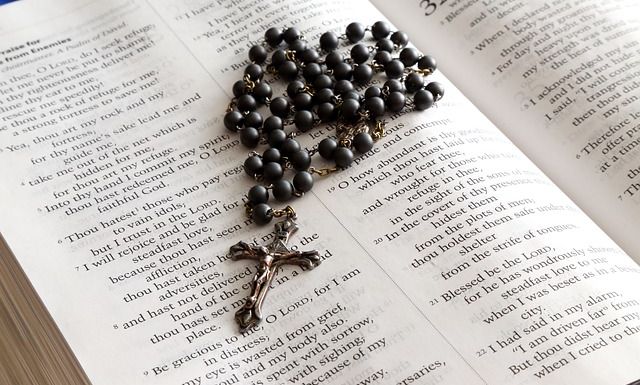 pray the rosary