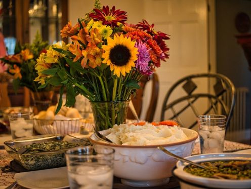 Prayer before Thanksgiving meal